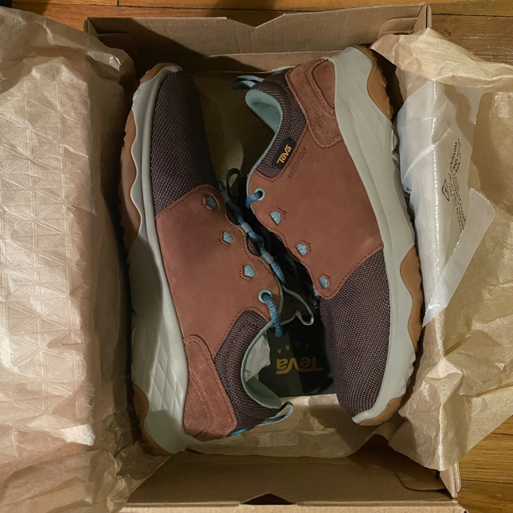 Teva Arrowood Trail Hiking Sneaker Shoe